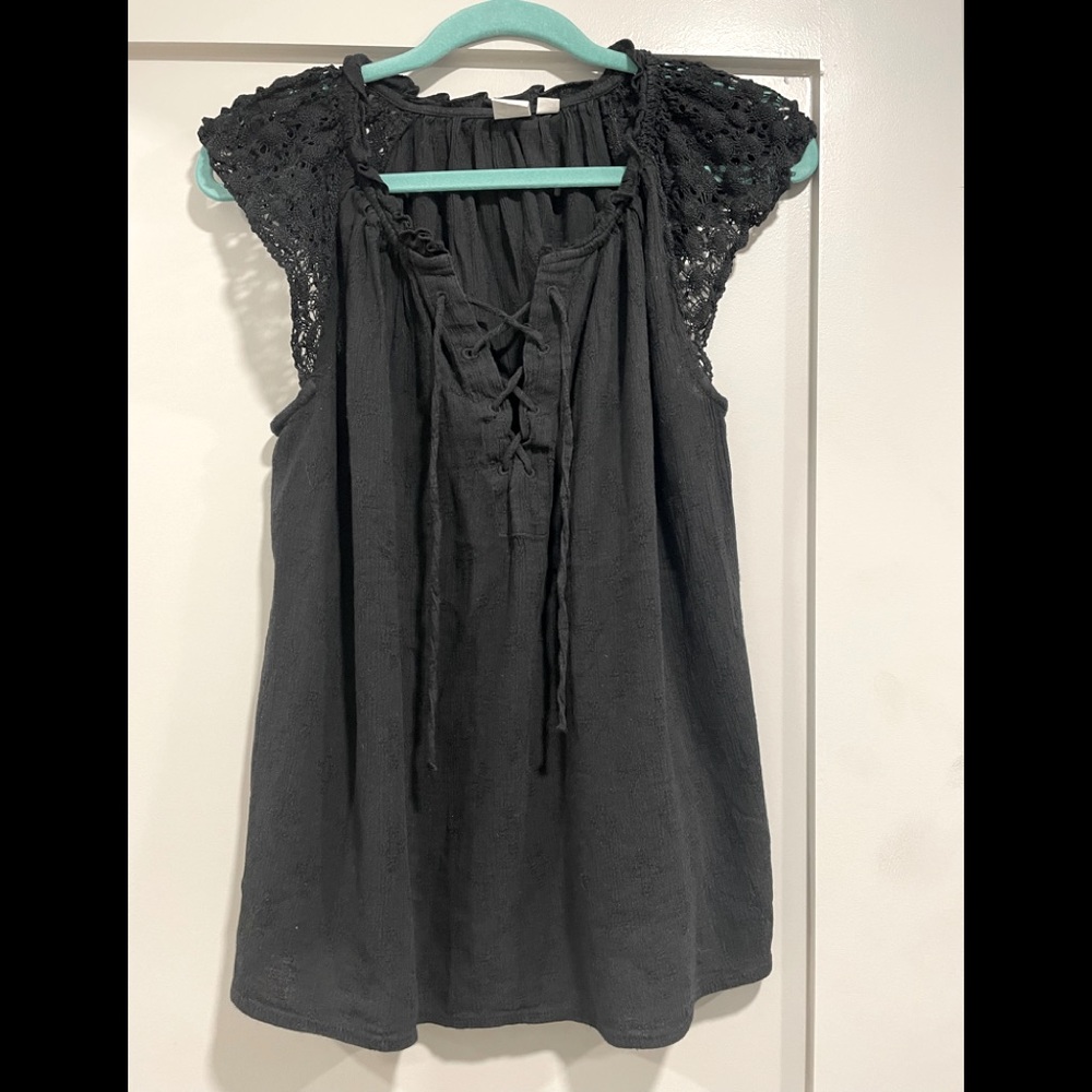 GAP FLOWY BLOUSE | CROCHET LACE CAP SLEEVES